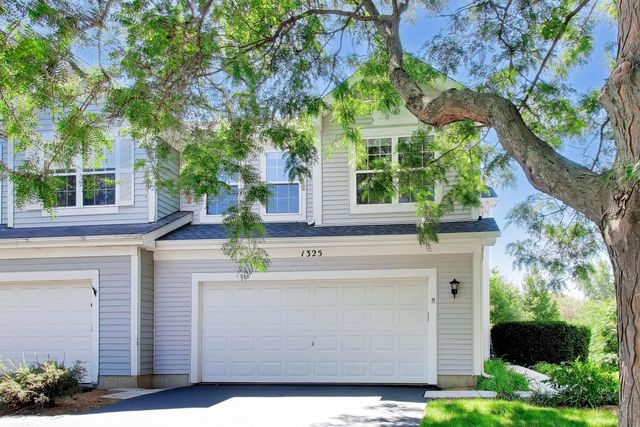 1325 Newport Street, Mundelein, IL 60060