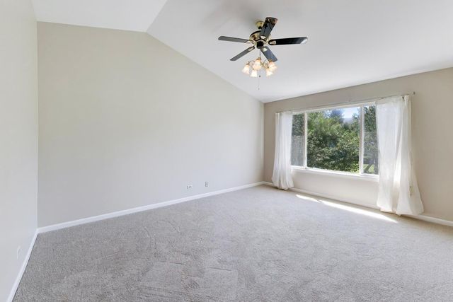 1325 Newport Street, Mundelein, IL 60060