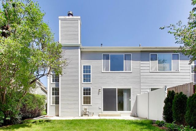 1325 Newport Street, Mundelein, IL 60060