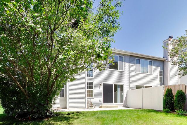 1325 Newport Street, Mundelein, IL 60060