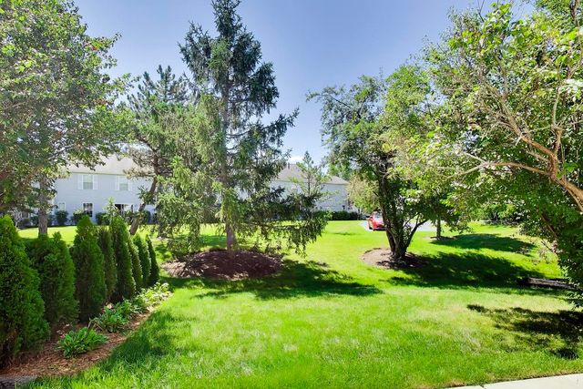 1325 Newport Street, Mundelein, IL 60060