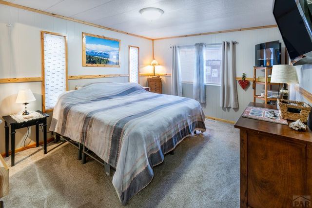 341 E Stanley Dr, Pueblo West, CO 81007