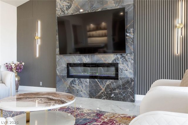 6525 Ponderosa Way, Las Vegas, NV 89118