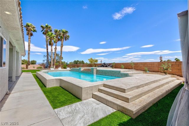 6525 Ponderosa Way, Las Vegas, NV 89118