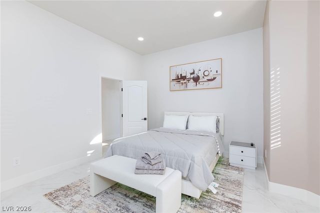 6525 Ponderosa Way, Las Vegas, NV 89118