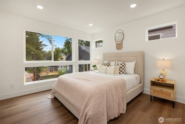 1502 N 100th Street, Seattle, WA 98133