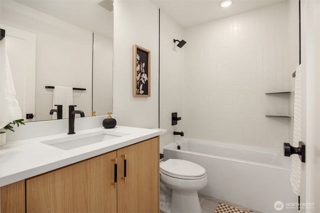 1502 N 100th Street, Seattle, WA 98133