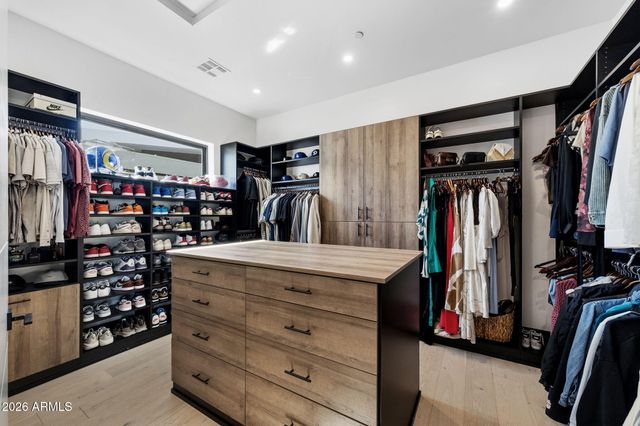 1831 E PALMAIRE Avenue, Phoenix, AZ 85020