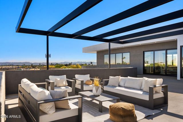 1831 E PALMAIRE Avenue, Phoenix, AZ 85020