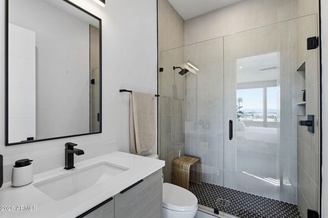 1831 E PALMAIRE Avenue, Phoenix, AZ 85020