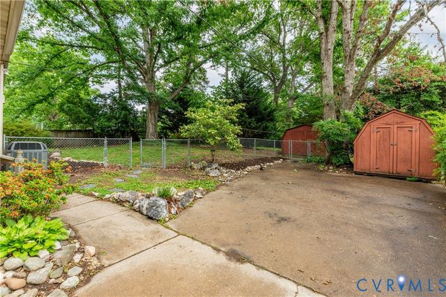 2307 Cranbrook Rd, Henrico, VA 23229