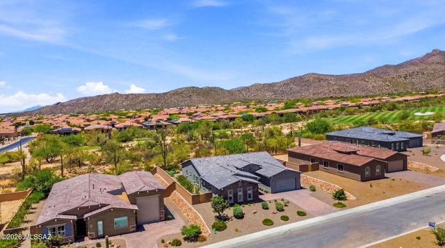 6560 W Winding Knoll Place, Marana, AZ 85658