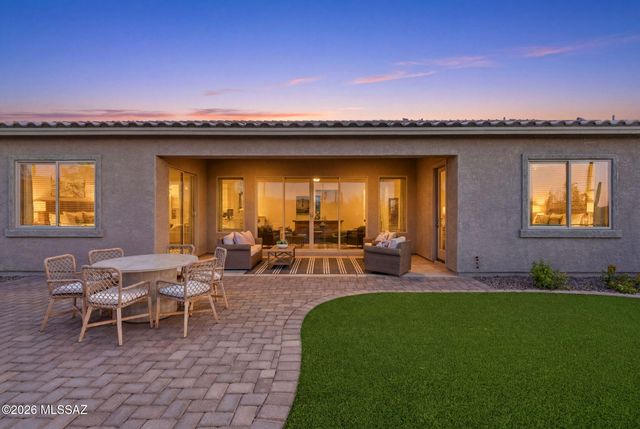 6560 W Winding Knoll Place, Marana, AZ 85658