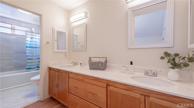 13619 W Constitution Way, Fontana, CA 92336