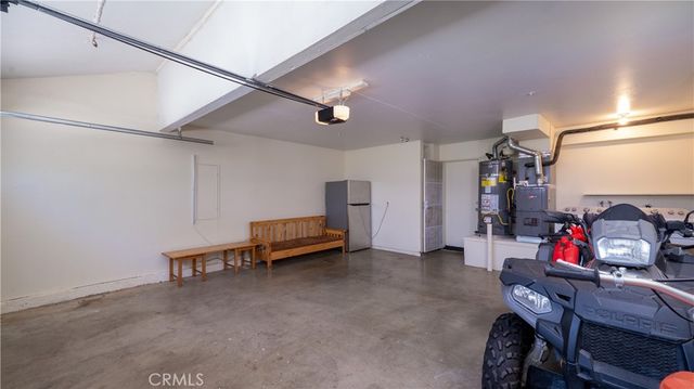13619 W Constitution Way, Fontana, CA 92336