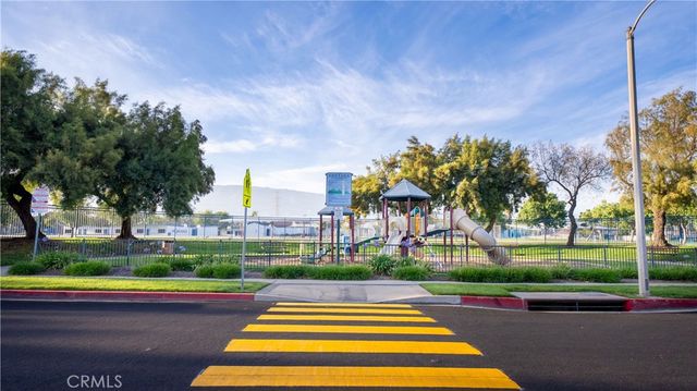 13619 W Constitution Way, Fontana, CA 92336