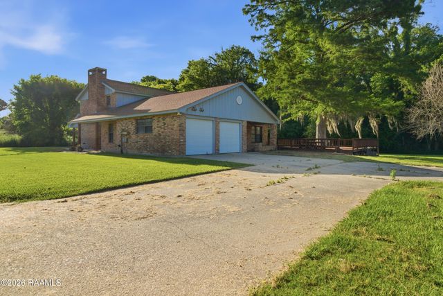 156 Magnifique Road, Breaux Bridge, LA 70517