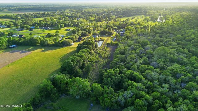 156 Magnifique Road, Breaux Bridge, LA 70517