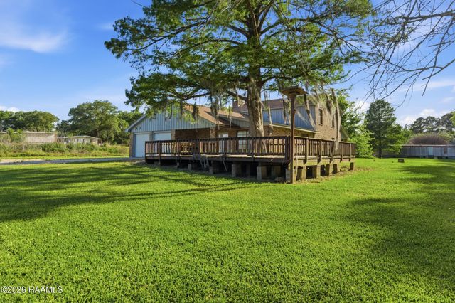 156 Magnifique Road, Breaux Bridge, LA 70517