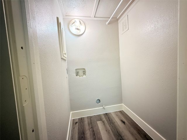 980 S Weatherred Drive A, Richardson, TX 75080