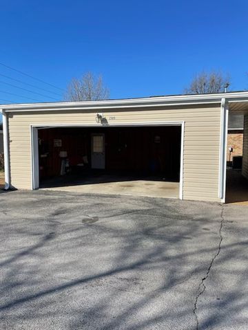 280 Lake Chateau Dr, Hermitage, TN 37076