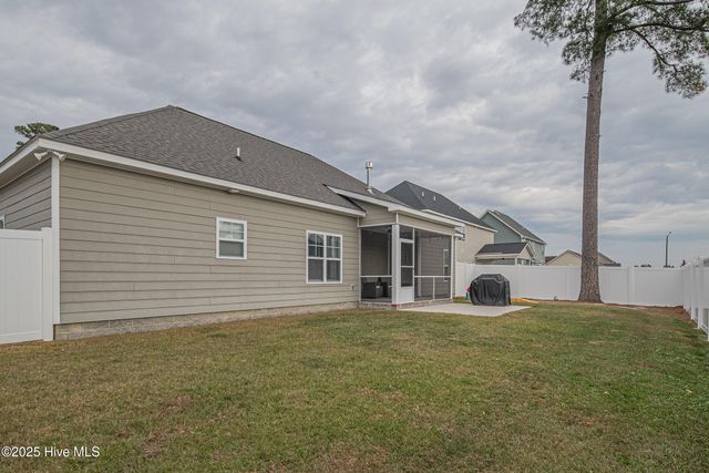 2509 Charity Lane, Winterville, NC 28590