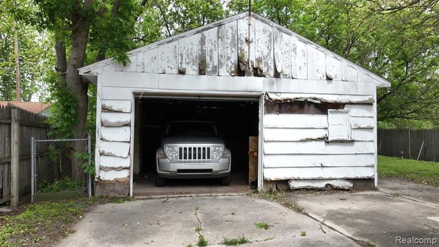 909 N Granger Street, Saginaw, MI 48602