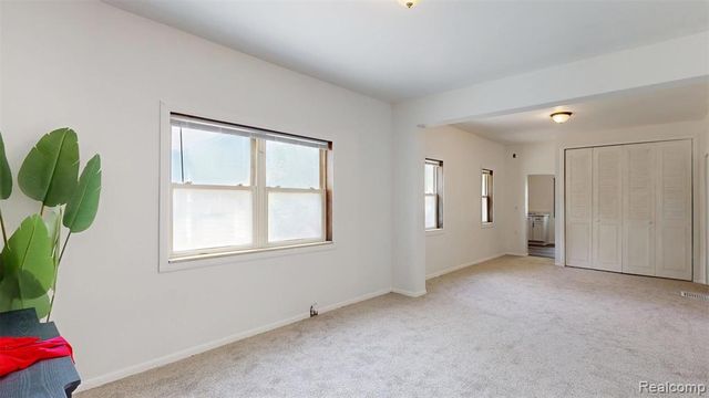 909 N Granger Street, Saginaw, MI 48602