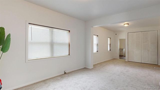 909 N Granger Street, Saginaw, MI 48602