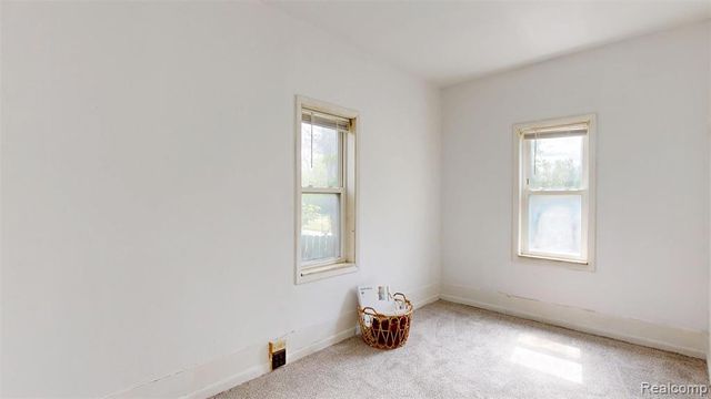 909 N Granger Street, Saginaw, MI 48602