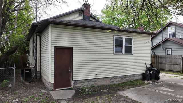 909 N Granger Street, Saginaw, MI 48602