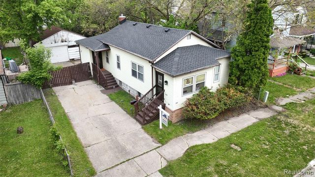 909 N Granger Street, Saginaw, MI 48602