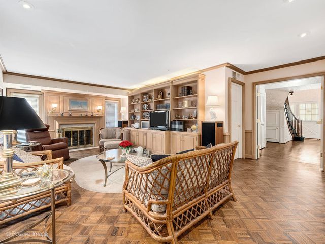 116 Rivershire Lane, Lincolnshire, IL 60069