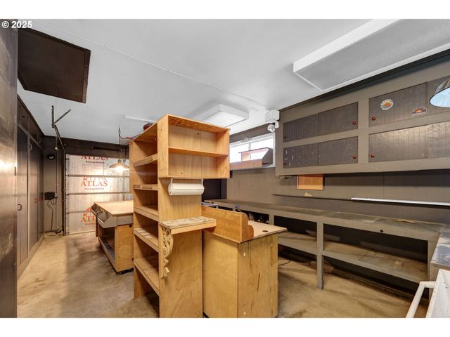 3929 BURLWOOD St, Eugene, OR 97404