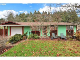 3929 BURLWOOD St, Eugene, OR 97404