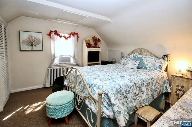 18 Durrell Street, Verona, NJ 07044