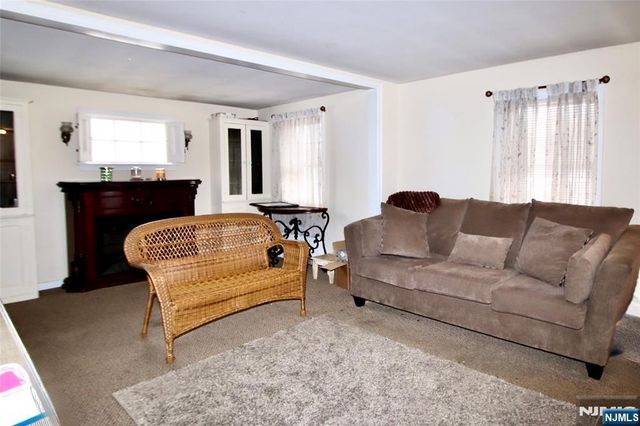 18 Durrell Street, Verona, NJ 07044