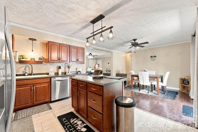 132 Kendra Drive, Mooresville, NC 28117