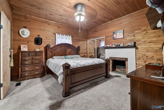 2700 Alfords Bend Road, Hokes Bluff, AL 35903