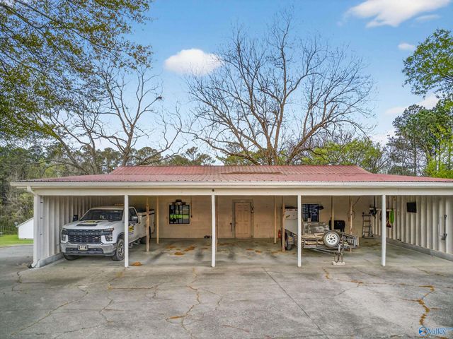 2700 Alfords Bend Road, Hokes Bluff, AL 35903