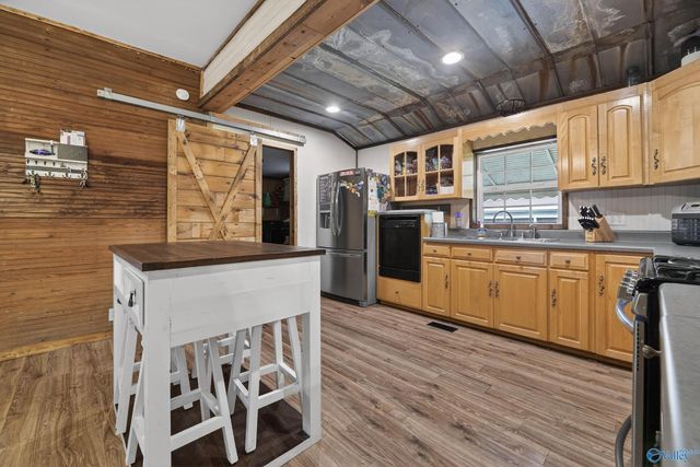 2700 Alfords Bend Road, Hokes Bluff, AL 35903