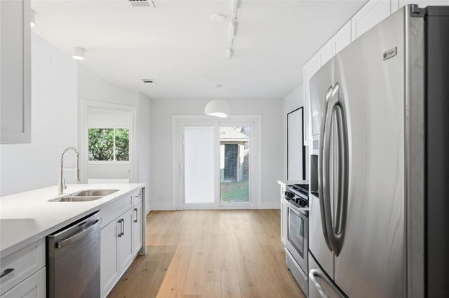 9019 Wellesley DR, Austin, TX 78754