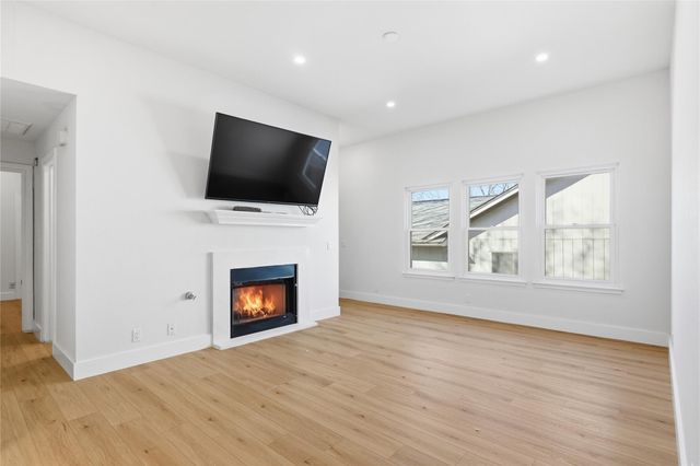 9019 Wellesley DR, Austin, TX 78754