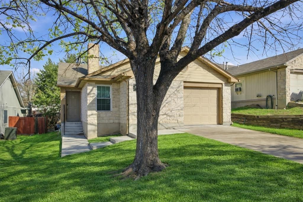 9019 Wellesley DR, Austin, TX 78754