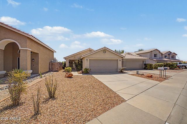 5017 W WIKIEUP Lane, Glendale, AZ 85308