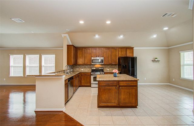 30065 Birchcreek Lane, Brookshire, TX 77423