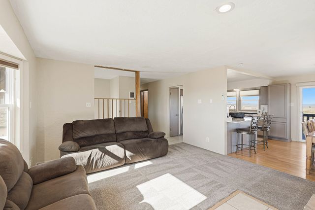 50 Clinger Lane, Los Lunas, NM 87031