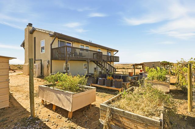 50 Clinger Lane, Los Lunas, NM 87031