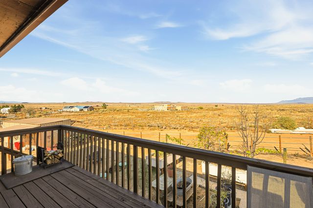 50 Clinger Lane, Los Lunas, NM 87031