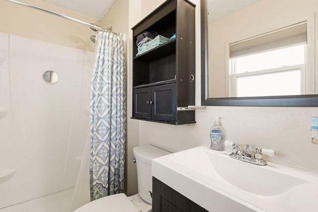 50 Clinger Lane, Los Lunas, NM 87031